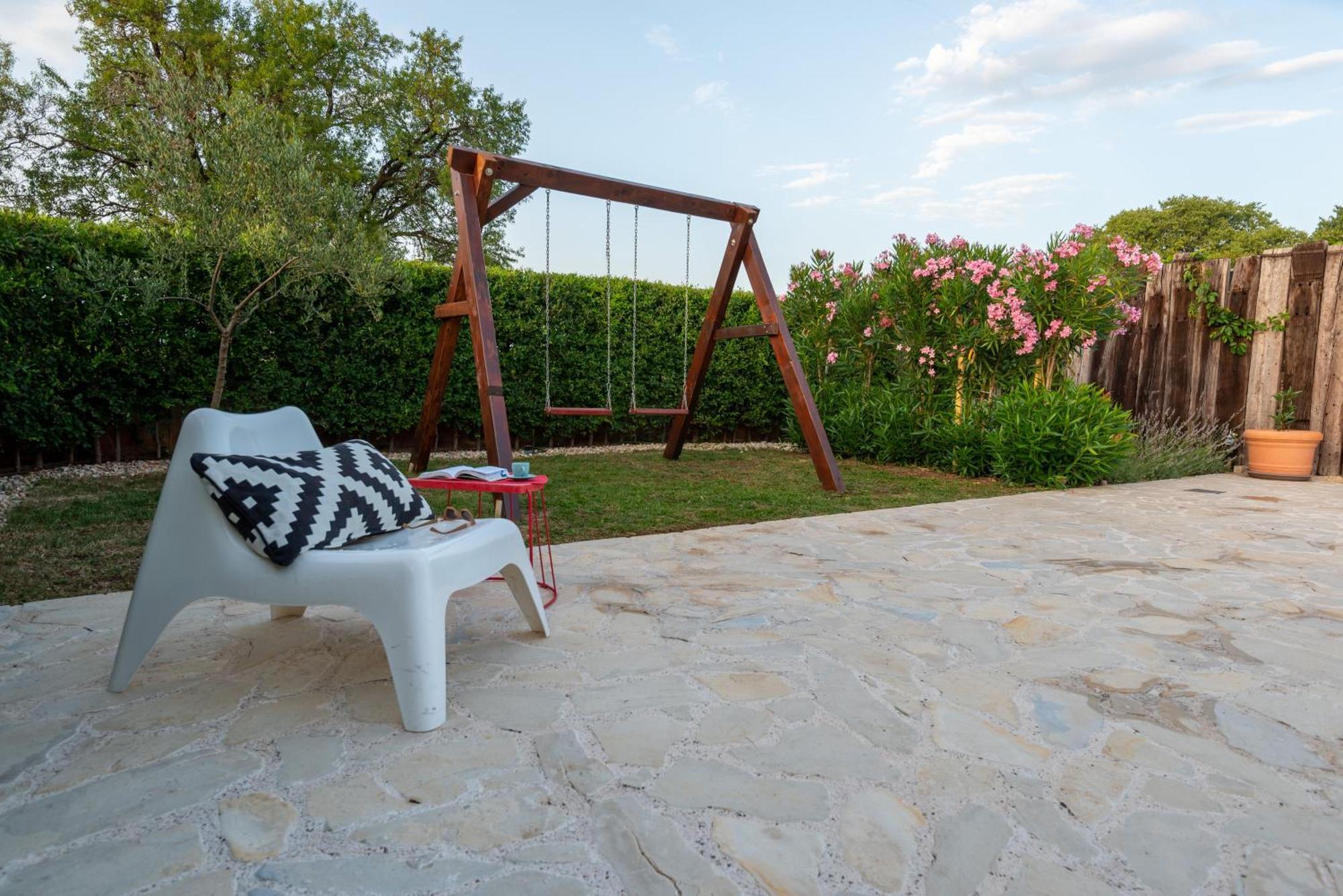 Cozy Country Home With Heated Outdoor Pool Шибеник Екстер'єр фото